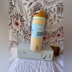 40oz Owala Insulated Water Bottle with Built-in Straw - Cream and Tan